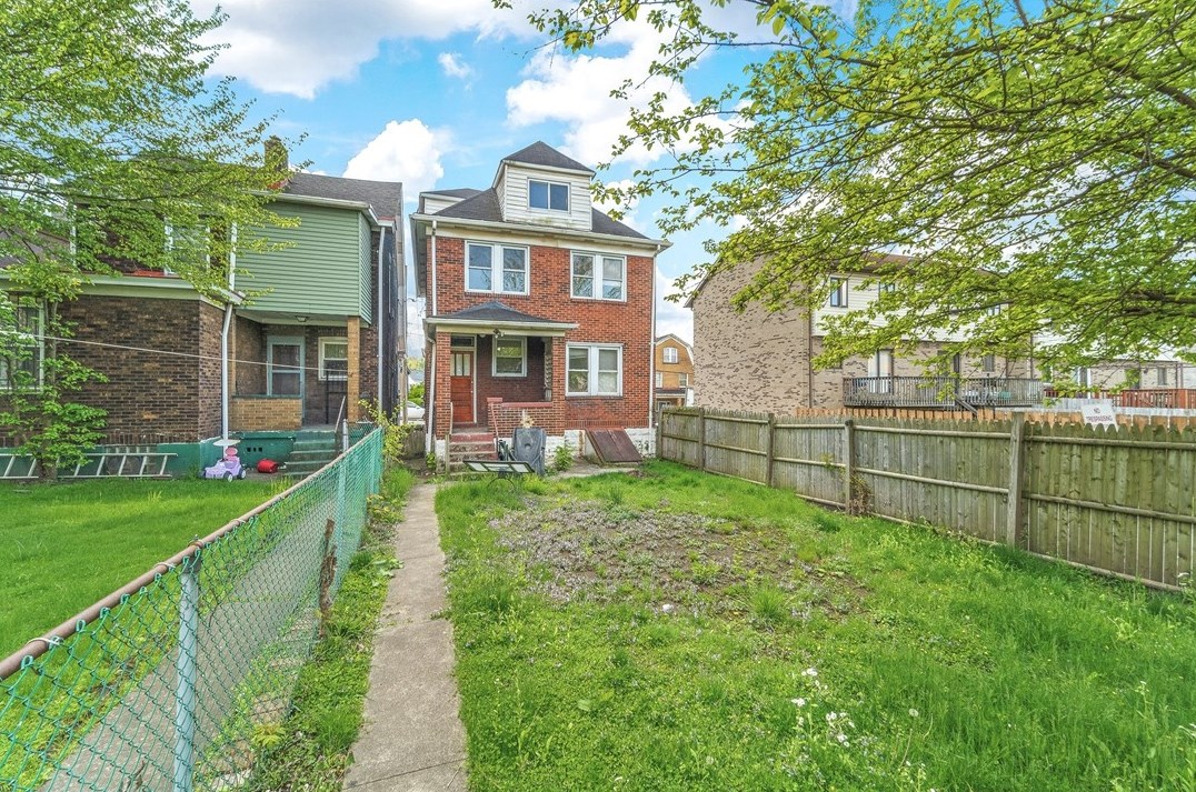 413 Howard St, East Pgh PA  15112-1022 exterior