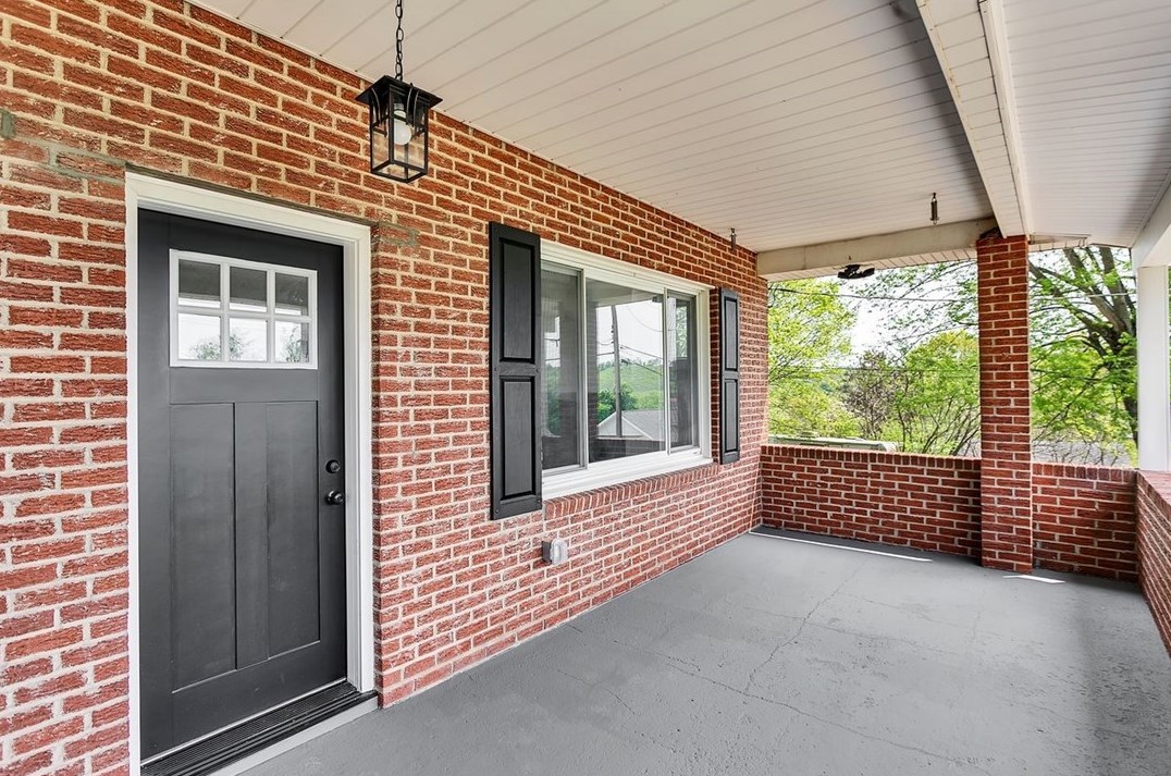 95 Graham Ave, Washington PA  15301-9045 exterior