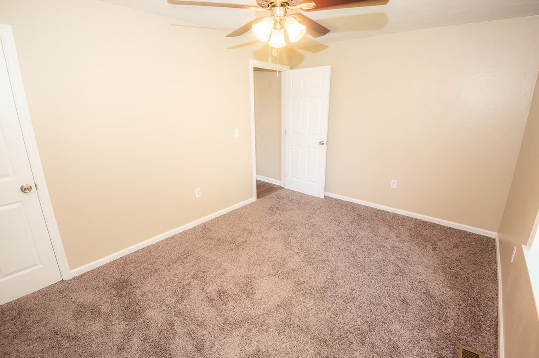 319 Poplar St, Tarentum PA  15084-2312 exterior