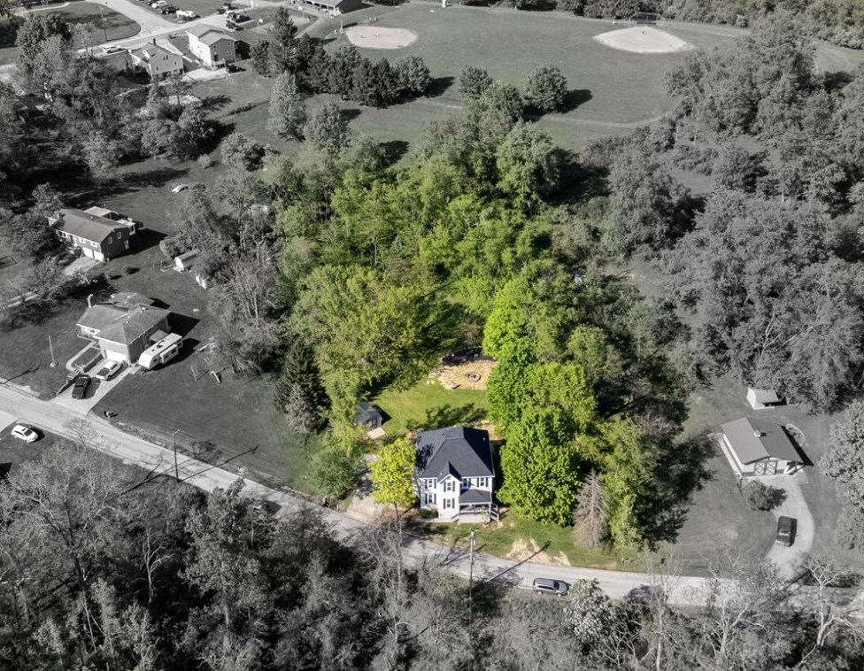 195 Vance Station Rd, Washington PA  15301-3151 exterior