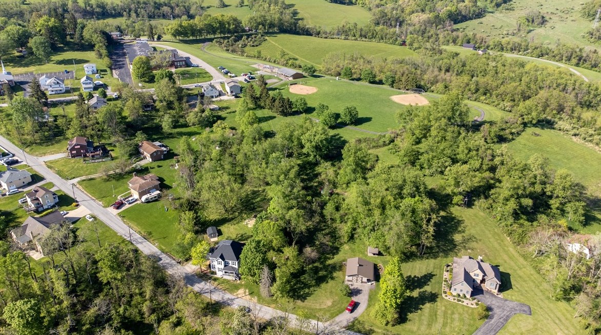 195 Vance Station Rd, Washington PA  15301-3151 exterior