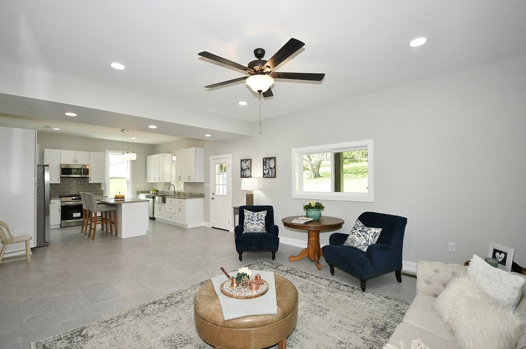 195 Vance Station Rd, Washington PA  15301-3151 exterior