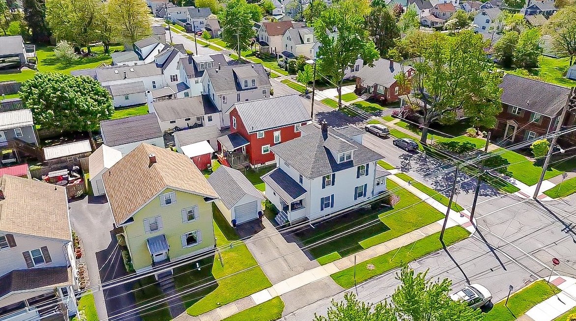 1395 Church St, Indiana PA  15701-2544 exterior