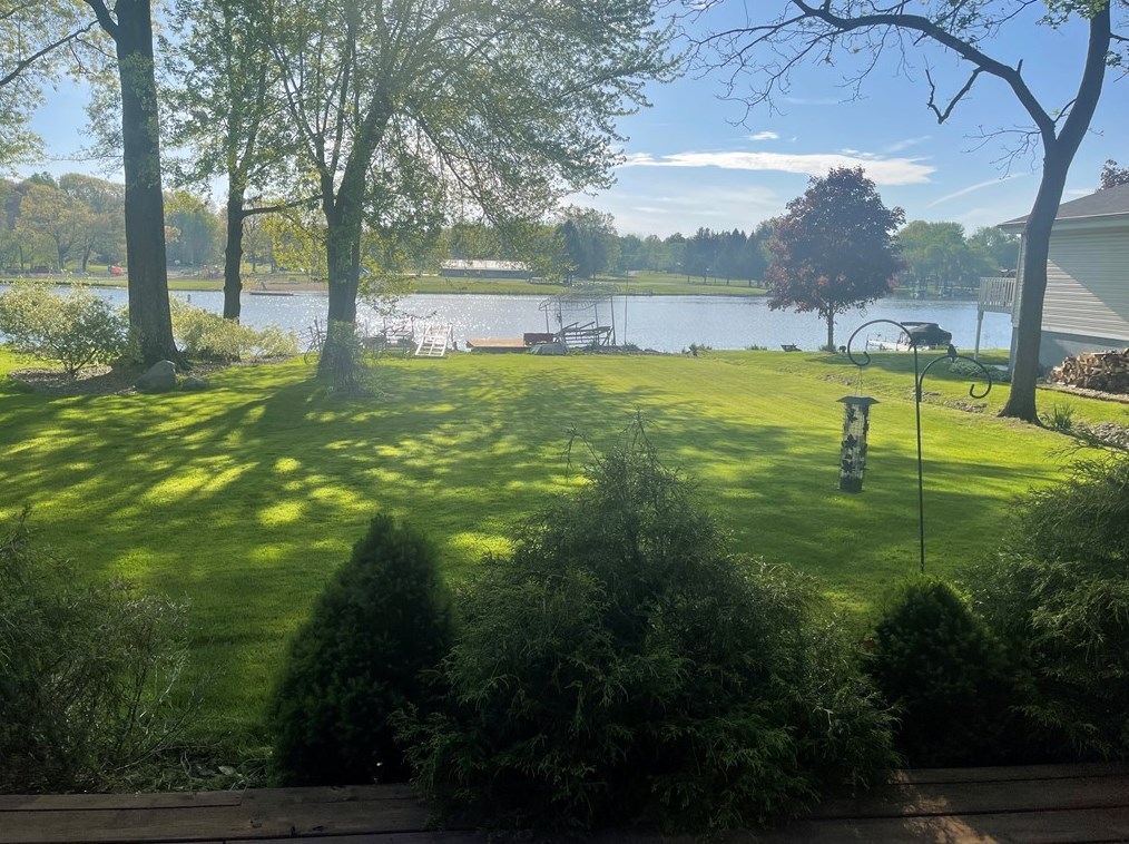 692 Latonka Dr, Mercer PA  16137-9735 exterior