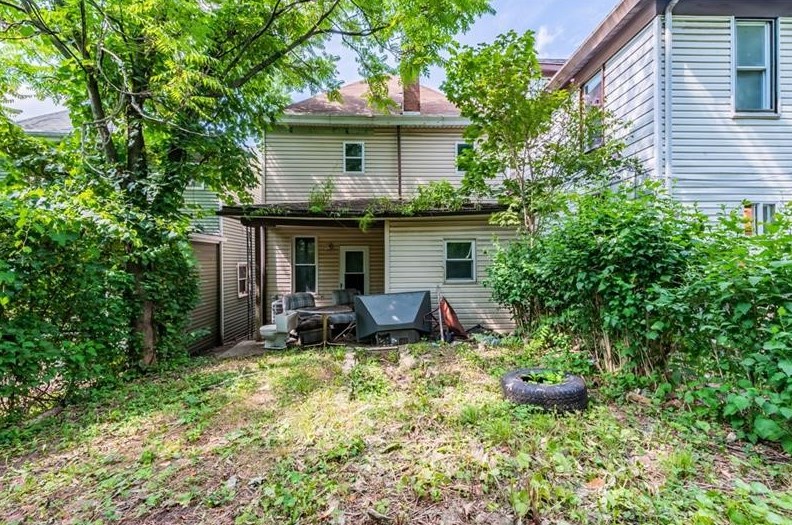 147 Church St, Washington PA 15301-4302 exterior