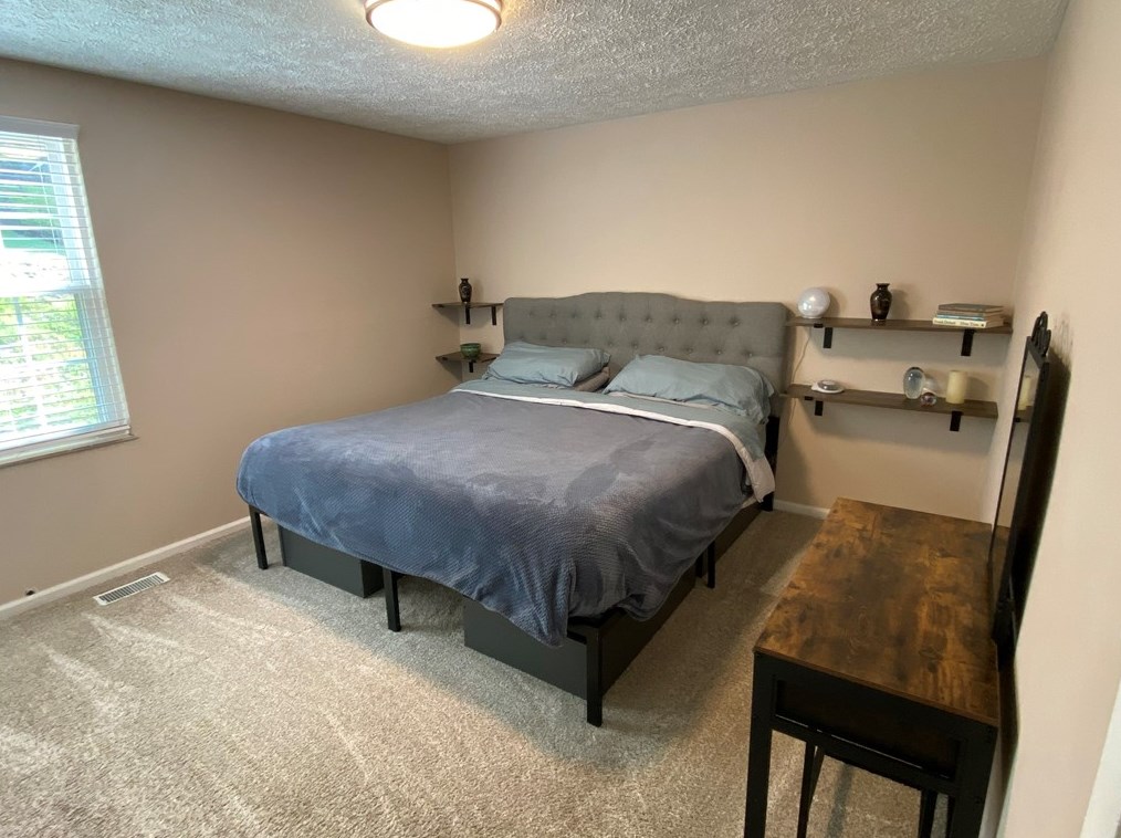 123 Penn Lear Dr, Monroeville PA  15146-4733 exterior