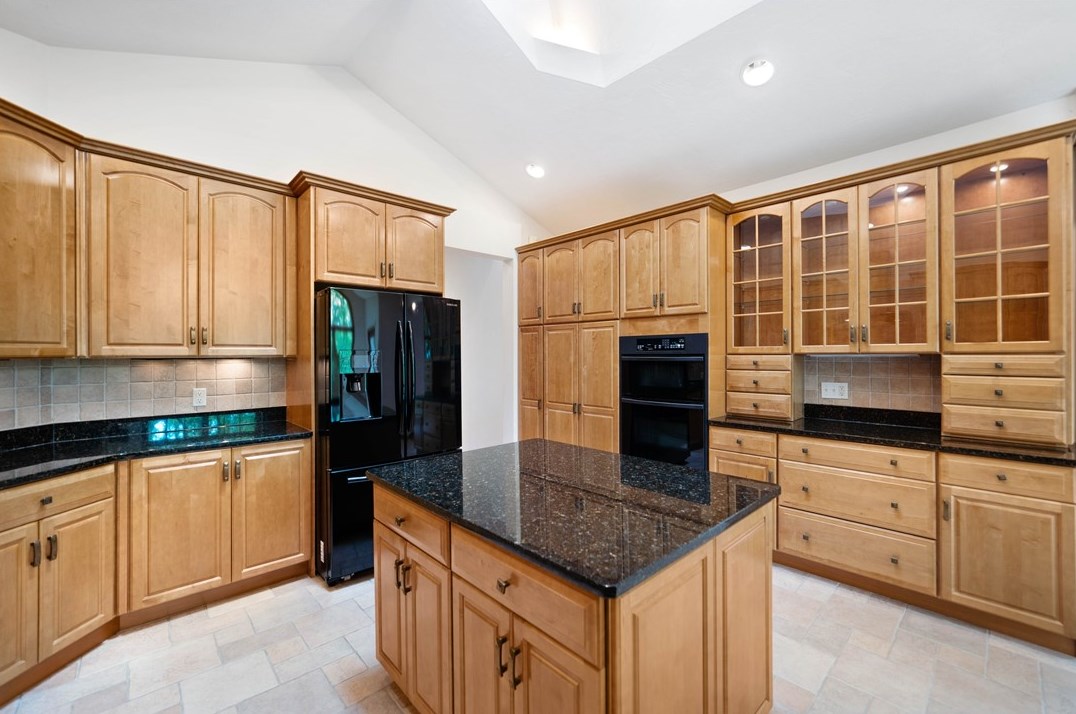 1009 Hunt Club Ct, Export PA  15632-9267 exterior