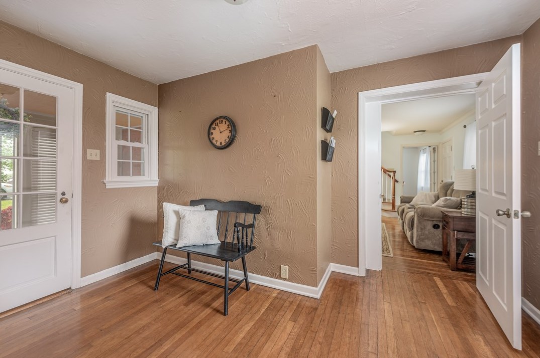 2037 Grandview Farms Ct, Bethel Park PA  15102-3722 exterior