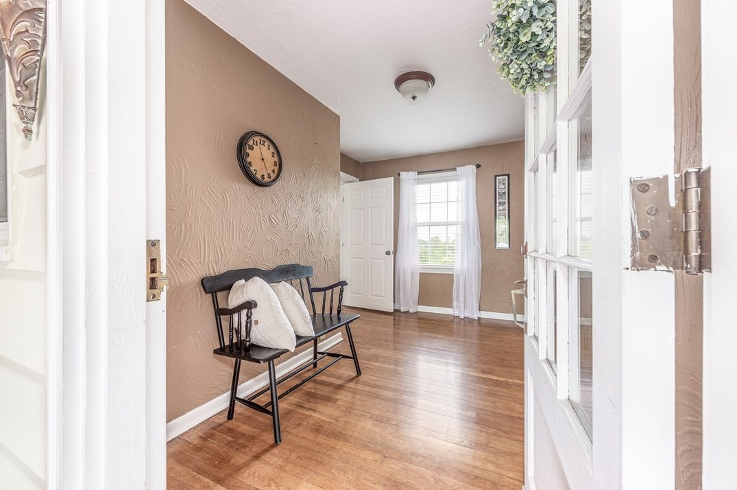 2037 Grandview Farms Ct, Bethel Park PA  15102-3722 exterior