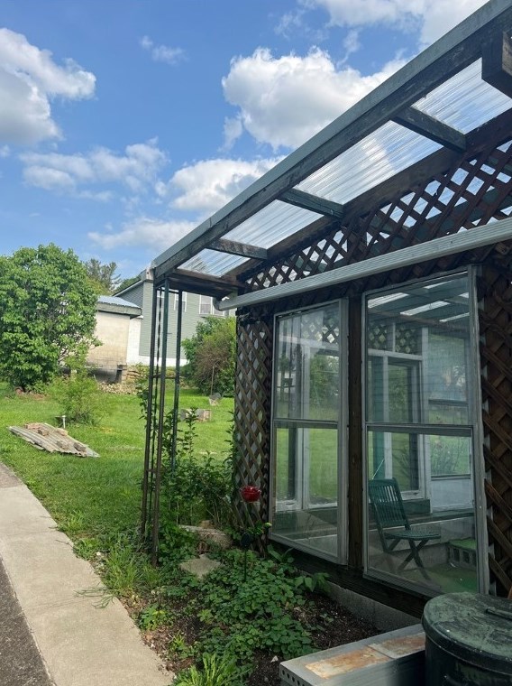 1729 3rd St, Connellsville, PA 15425