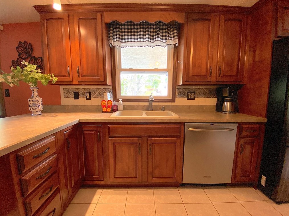 229 Partridge Dr, Greensburg PA  15601-4725 exterior