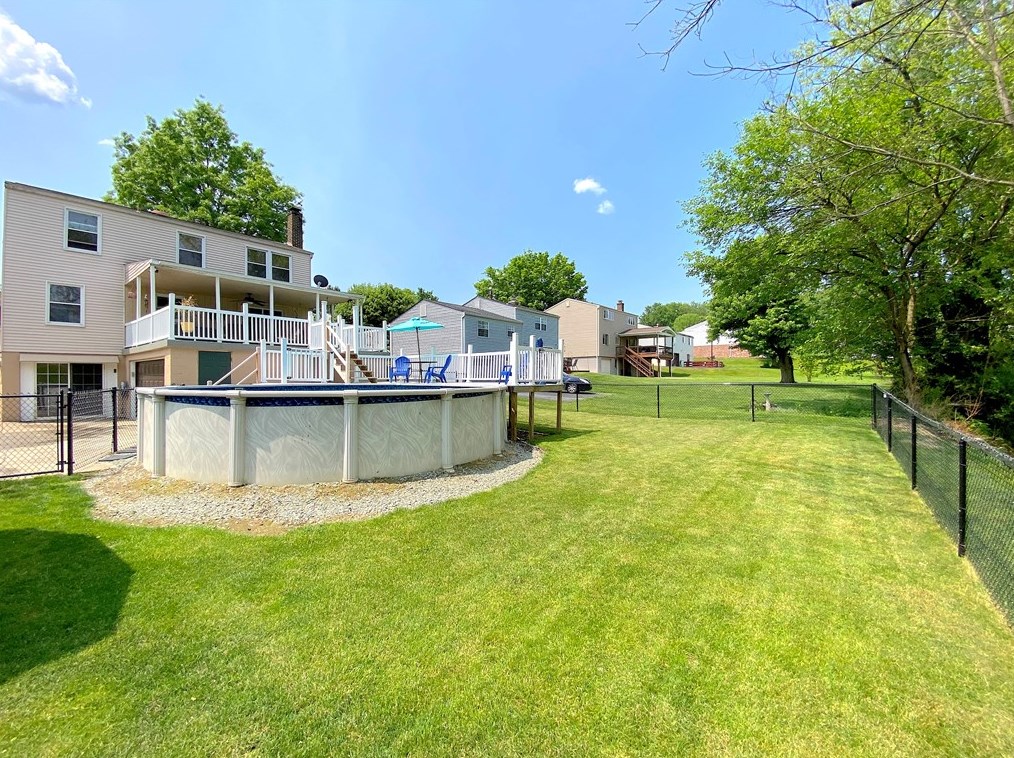 229 Partridge Dr, Greensburg PA  15601-4725 exterior