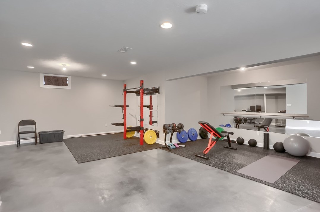 237 Tamarack Dr, Seven Fields PA  16046 exterior