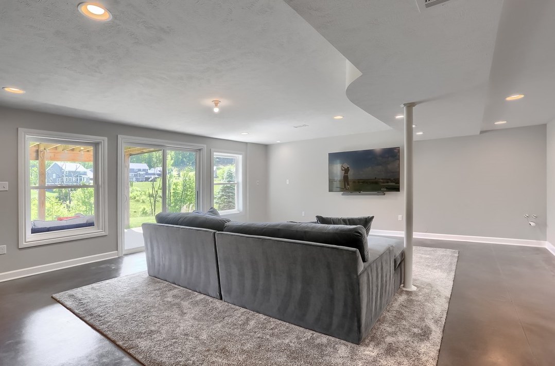 237 Tamarack Dr, Seven Fields PA  16046 exterior