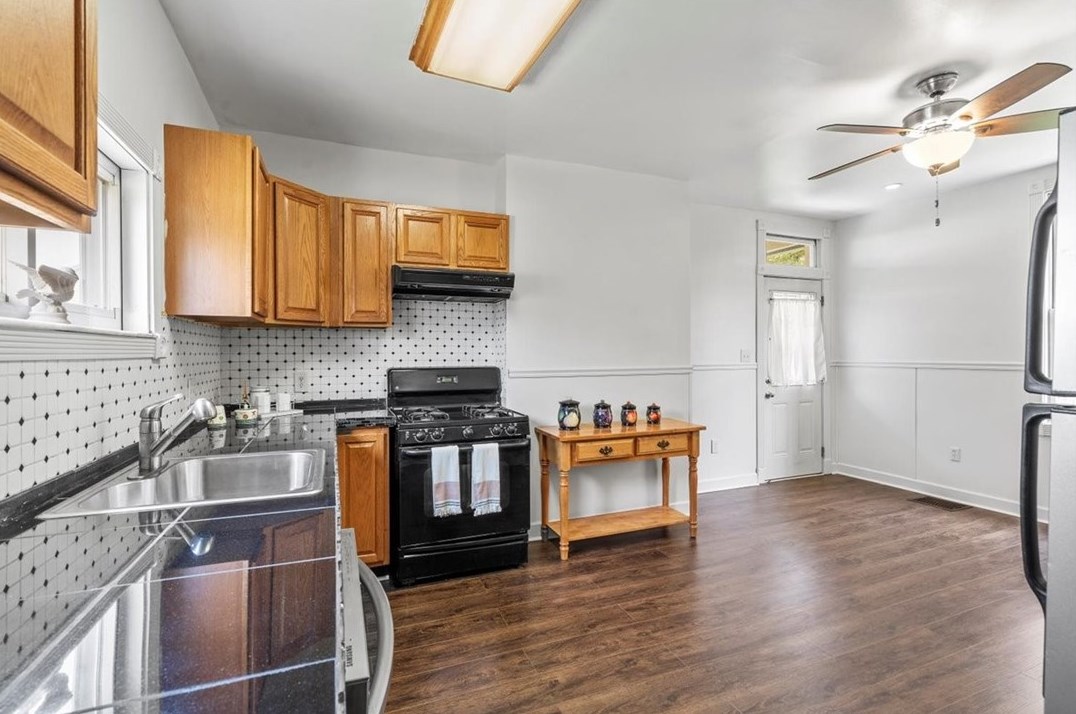 626 7 St, Monroeville PA 15140-1210 exterior