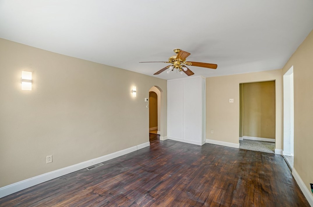 513 Kentucky Ave, Monroeville PA 15146-3930 exterior