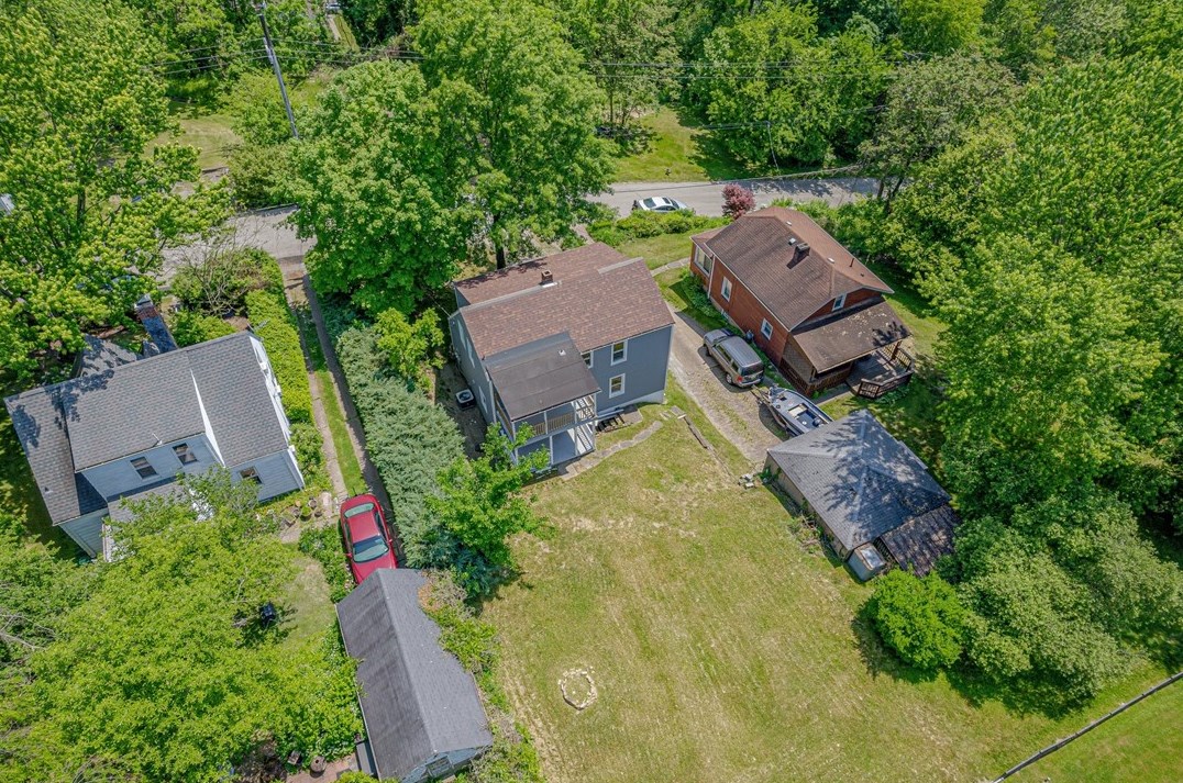 513 Kentucky Ave, Monroeville PA 15146-3930 exterior