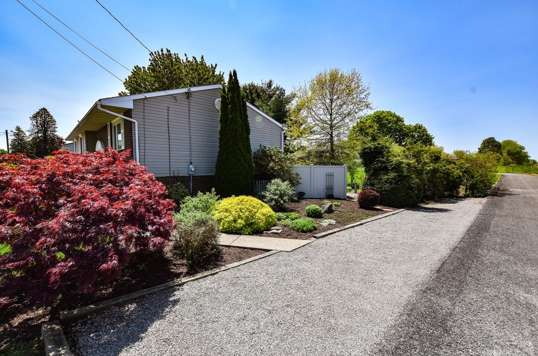 260 Fisher Rd, Saxonburg PA exterior