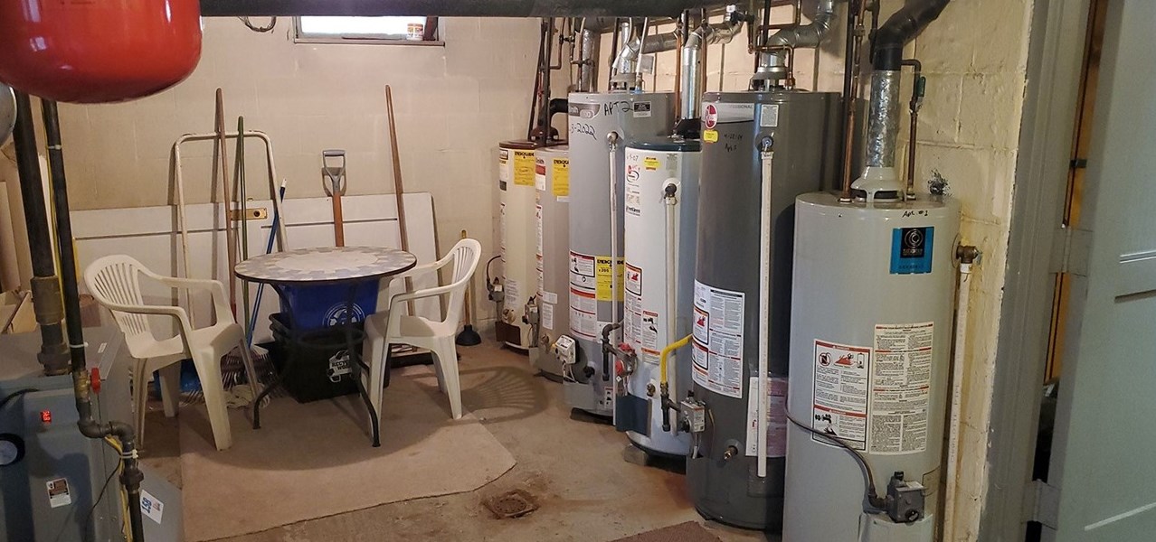 302 8th St, Indiana PA 15701-1771 exterior