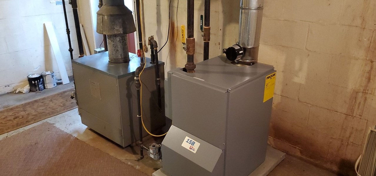 302 8th St, Indiana PA 15701-1771 exterior