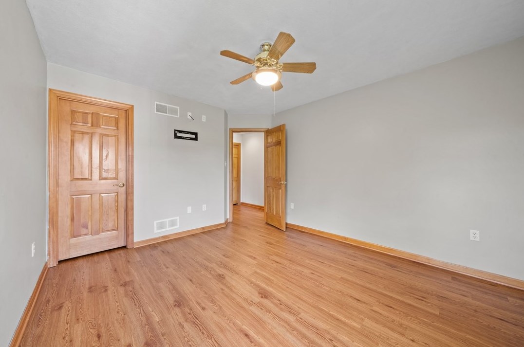 1032 Lexington Dr, Export PA  exterior