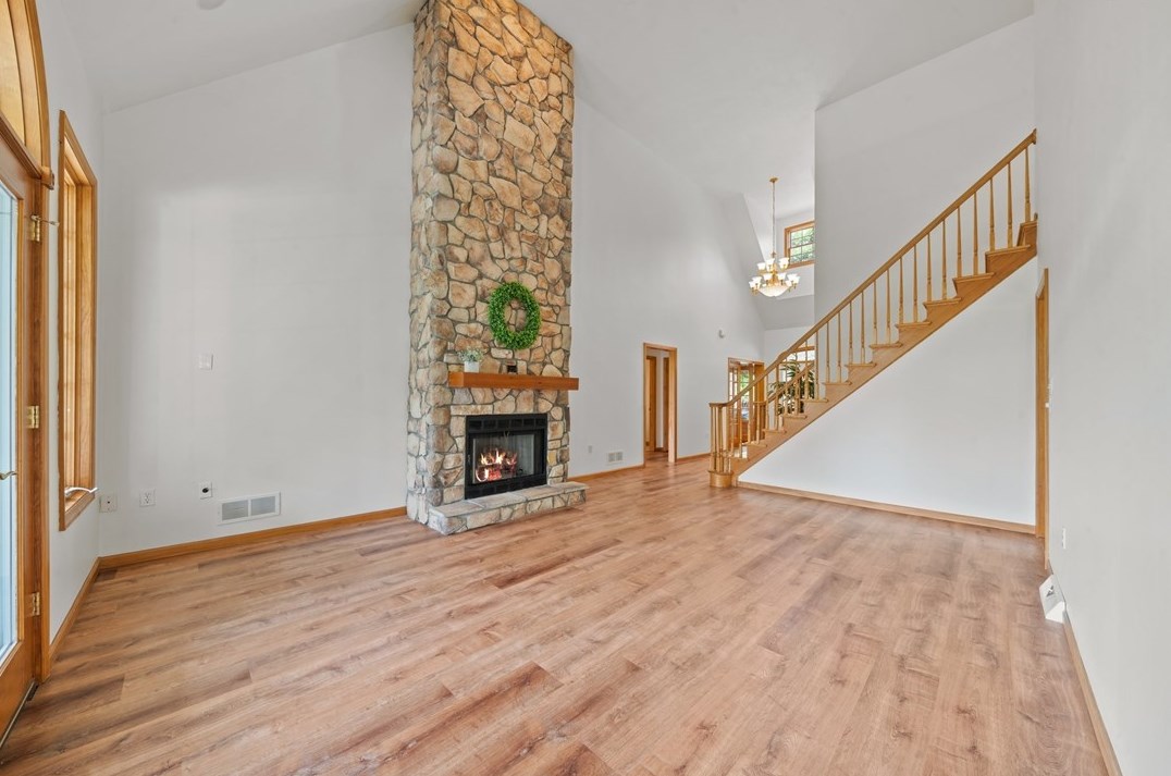 1032 Lexington Dr, Export PA  exterior