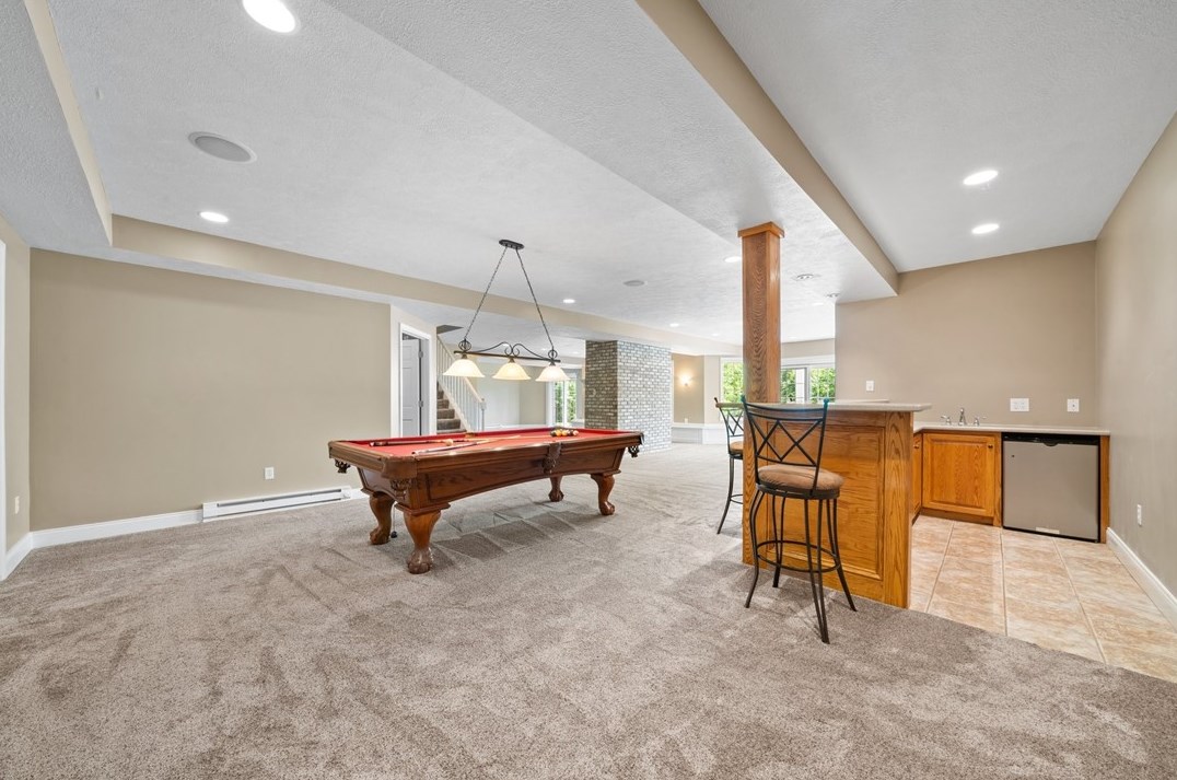 1032 Lexington Dr, Export PA  exterior