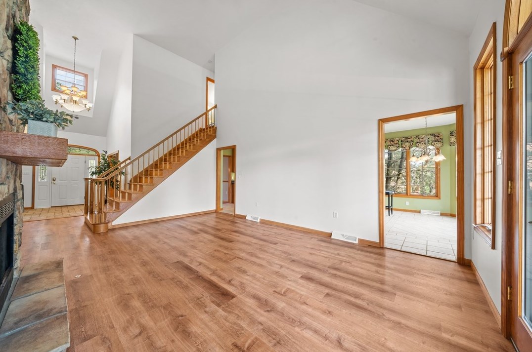 1032 Lexington Dr, Export PA  exterior