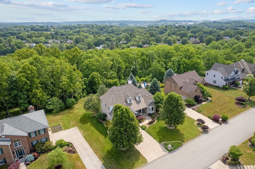 1032 Lexington Dr, Export PA  exterior