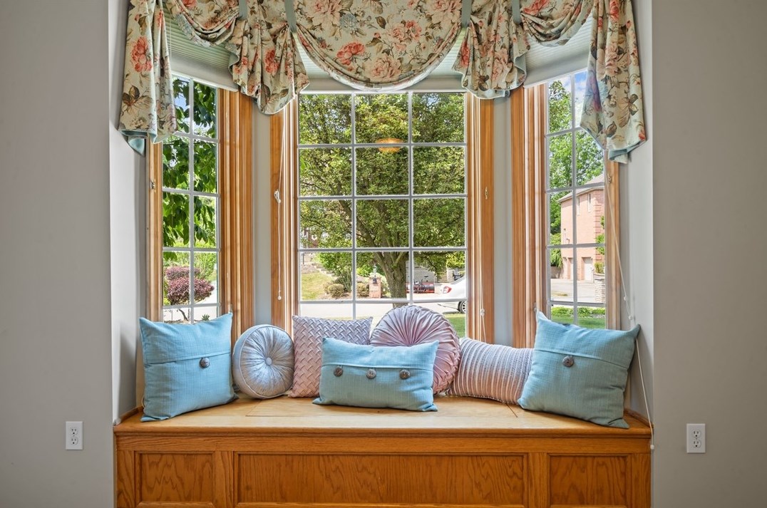 1032 Lexington Dr, Export PA  exterior