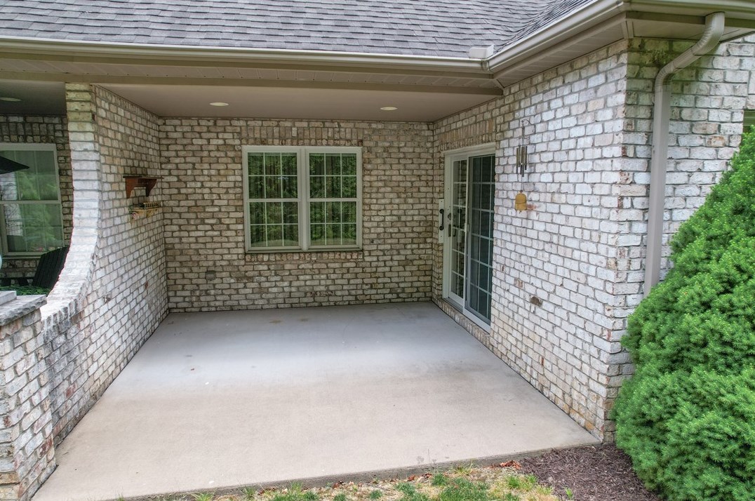 808 Tudor Dr, Butler PA 16001-1790 exterior