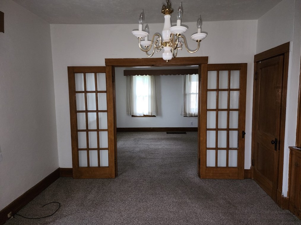 48 Hawkins St, Washington PA  15301-2236 exterior