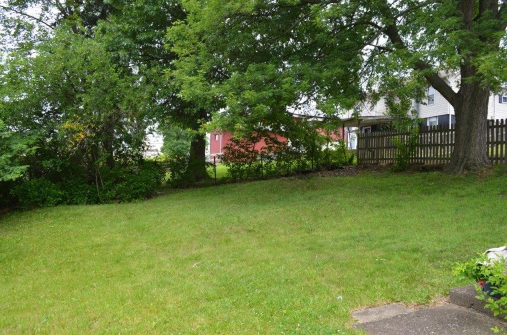 11 Murtland Ave, Washington, PA 15301
