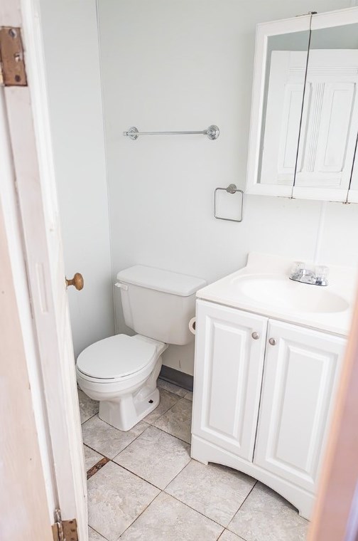 3711 6th Ave, Beaver Falls PA  15010-1918 exterior