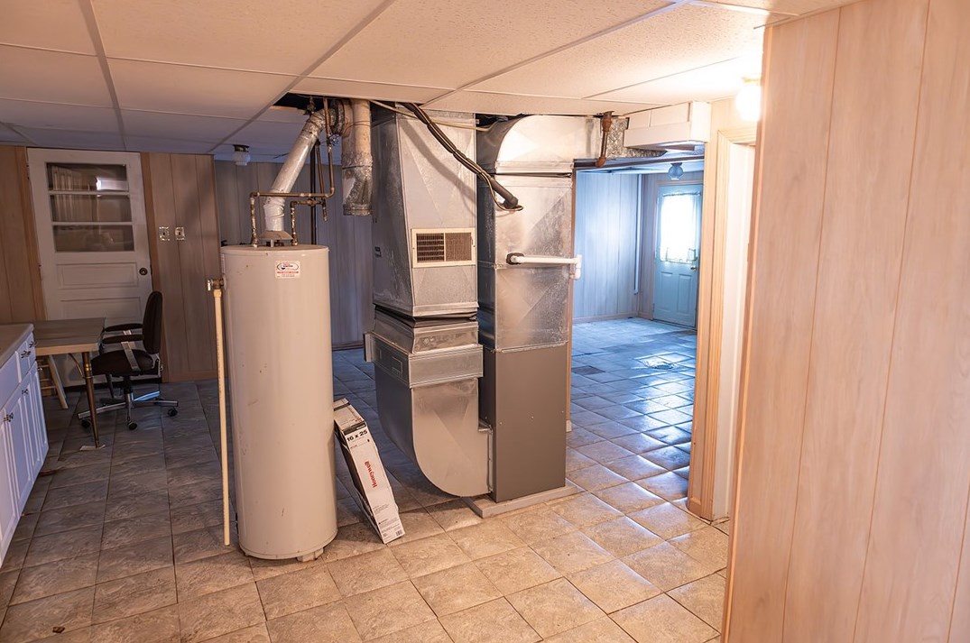 3711 6th Ave, Beaver Falls PA  15010-1918 exterior