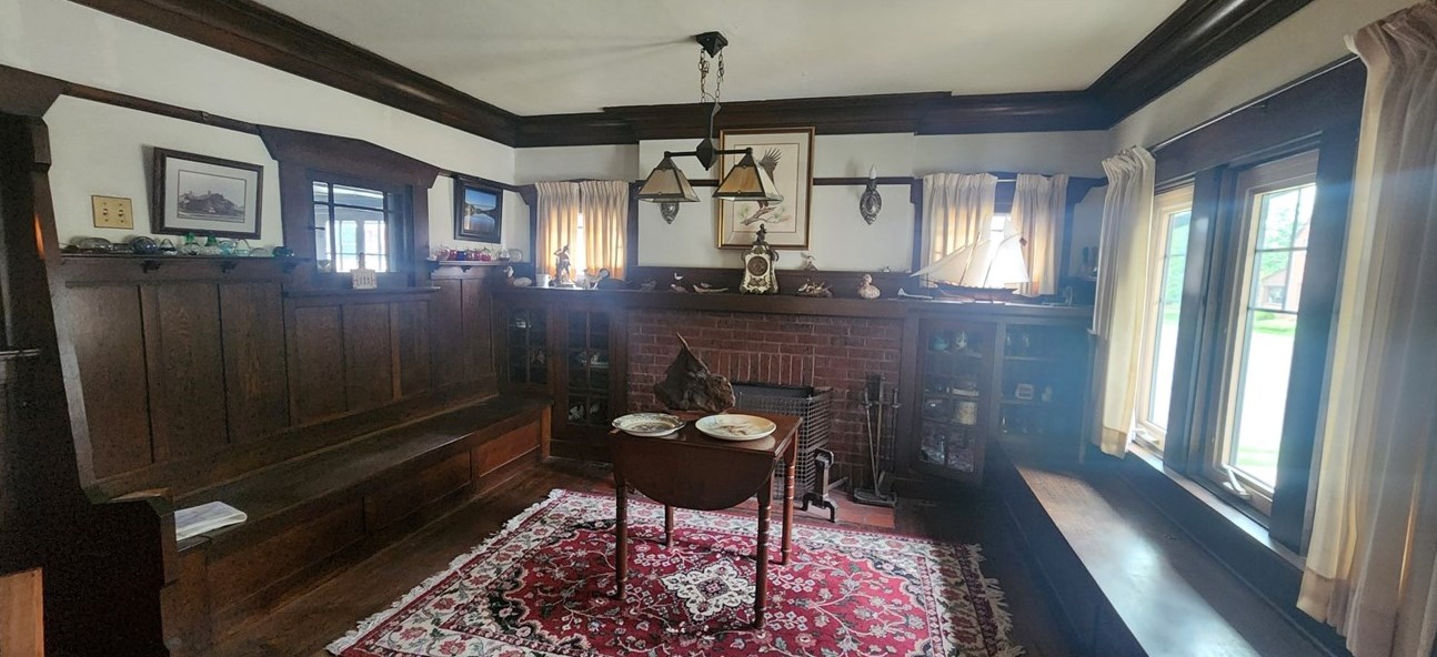 200 Glen Ave, Ellwood City PA  16117-2131 exterior