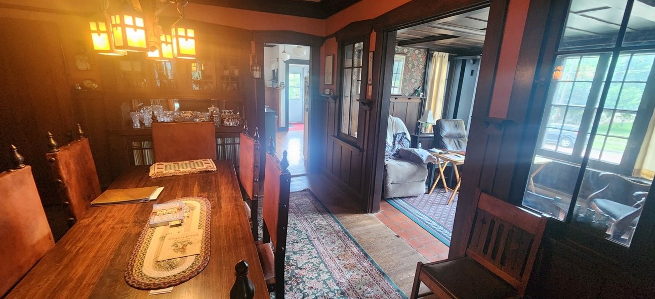 200 Glen Ave, Ellwood City PA  16117-2131 exterior