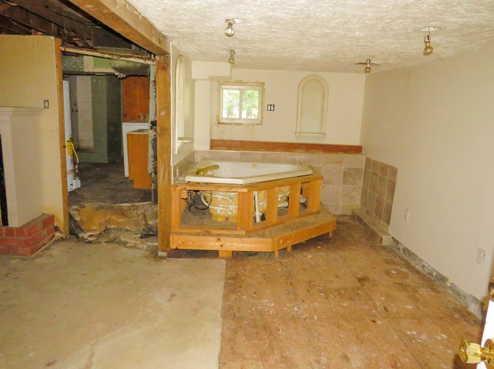 470 Broad St, Washington PA 15301-7015 exterior