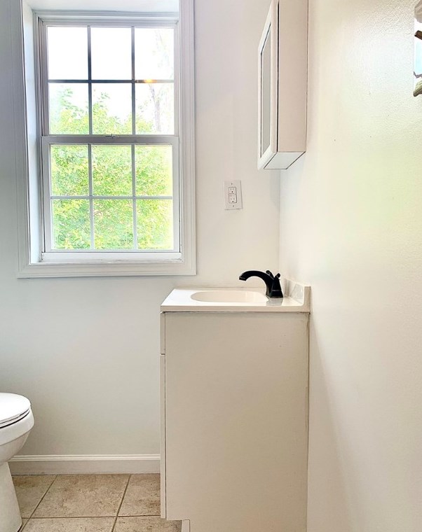 1321 4th Ave, Beaver Falls PA  15010-4247 exterior