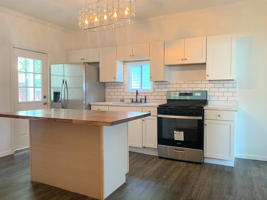 1321 4th Ave, Beaver Falls PA  15010-4247 exterior