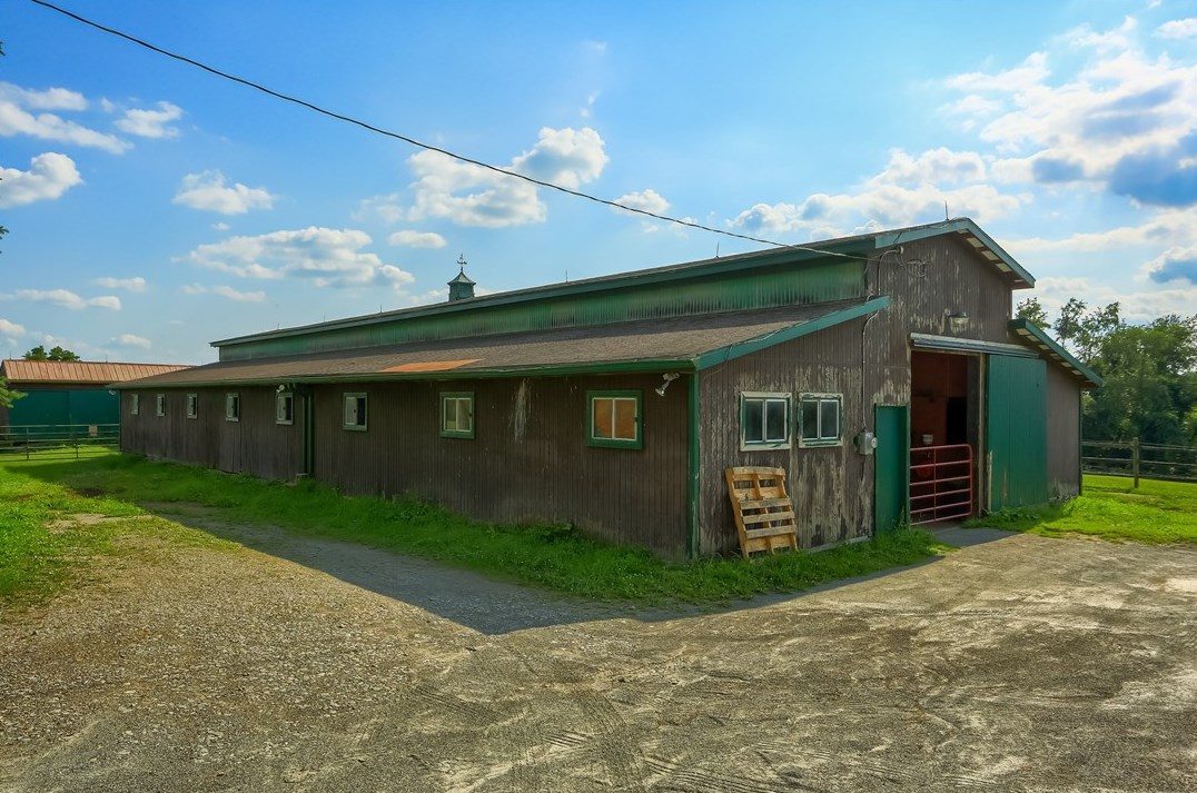 553 Old Hickory Rdg Rd, Washington PA 15301-8618 exterior