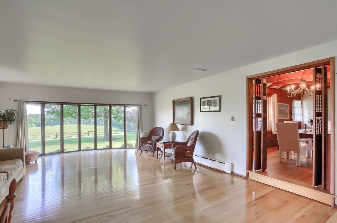 553 Old Hickory Rdg Rd, Washington PA 15301-8618 exterior