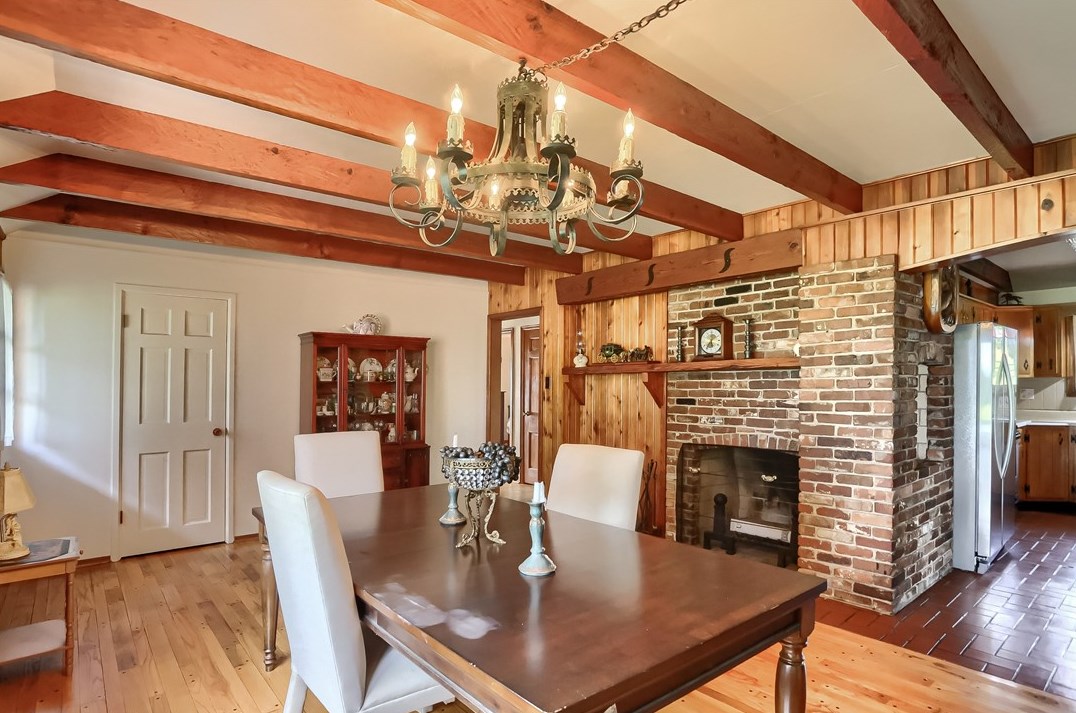 553 Old Hickory Rdg Rd, Washington PA 15301-8618 exterior