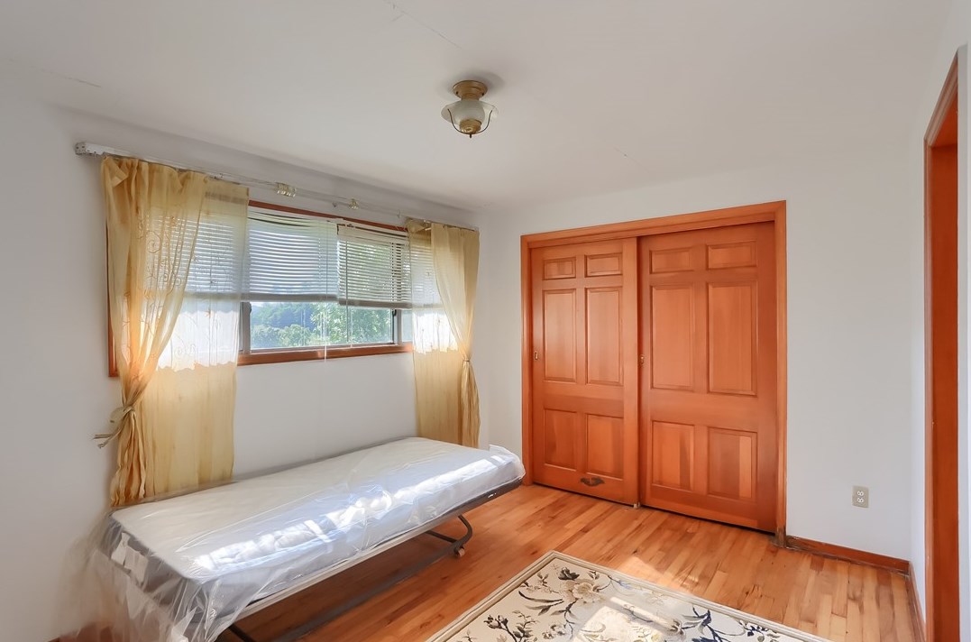 553 Old Hickory Rdg Rd, Washington PA 15301-8618 exterior