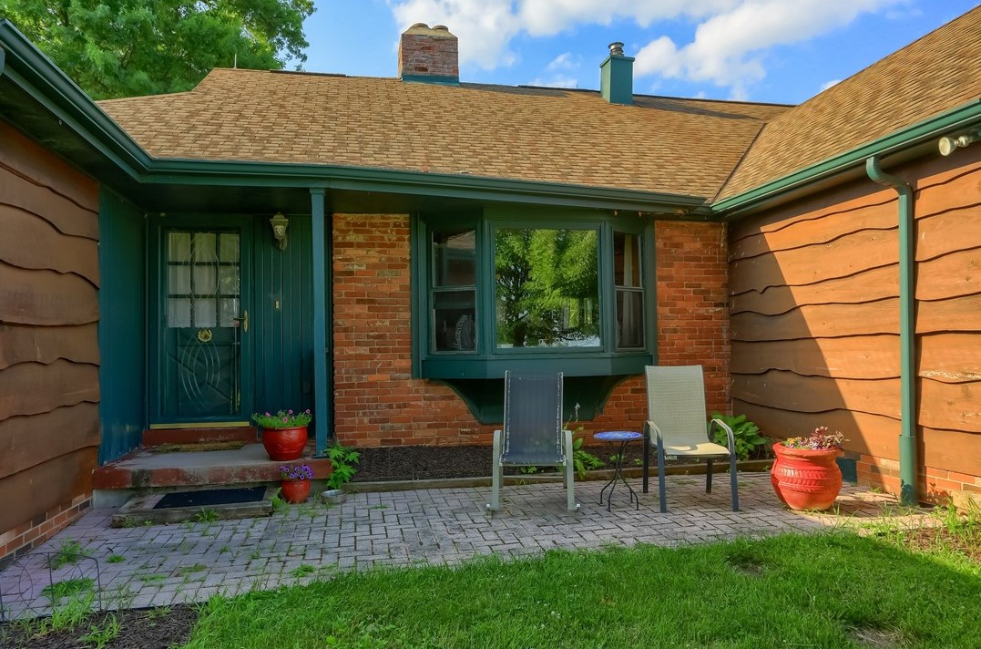 553 Old Hickory Rdg Rd, Washington PA 15301-8618 exterior