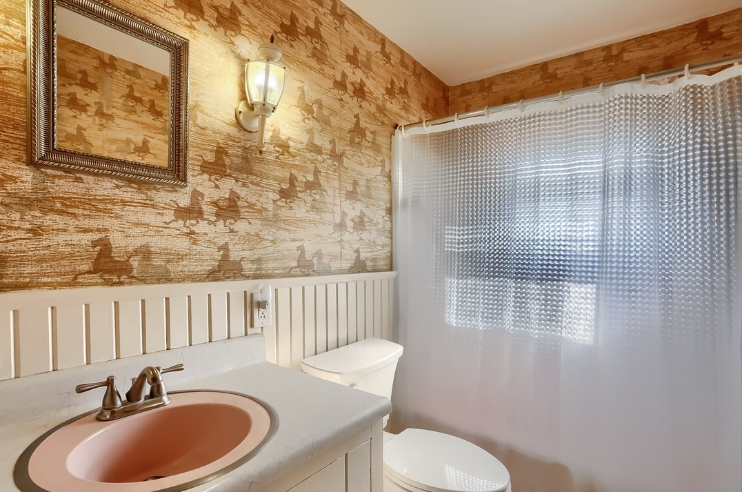 553 Old Hickory Rdg Rd, Washington PA 15301-8618 exterior