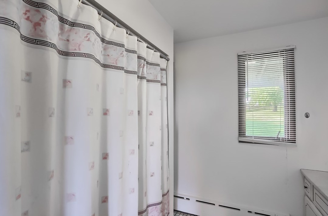 553 Old Hickory Rdg Rd, Washington PA 15301-8618 exterior