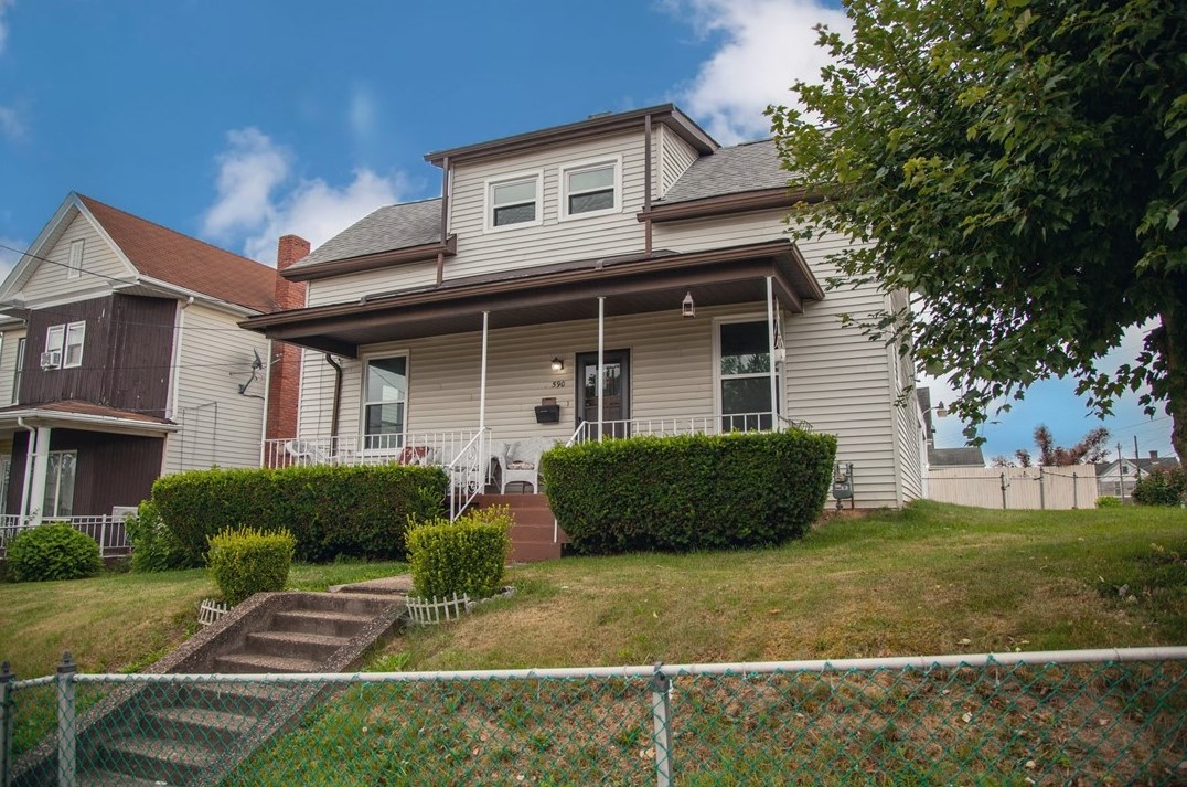 590 Broad St, Washington PA 15301-7015 exterior