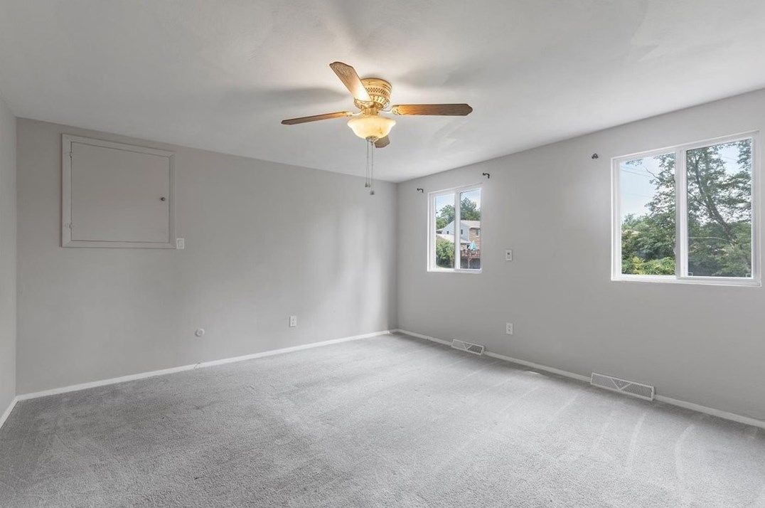 120 Monticello Dr, Monroeville PA  15146-4837 exterior