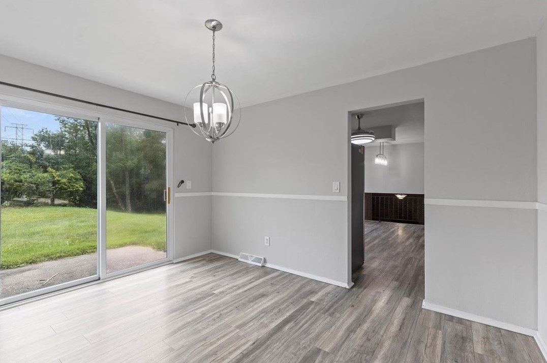 120 Monticello Dr, Monroeville PA  15146-4837 exterior